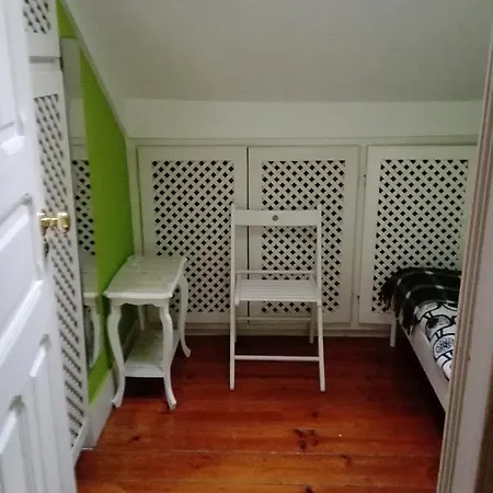 Casa De Sao Pedro, Bairro Alto * Lisboa